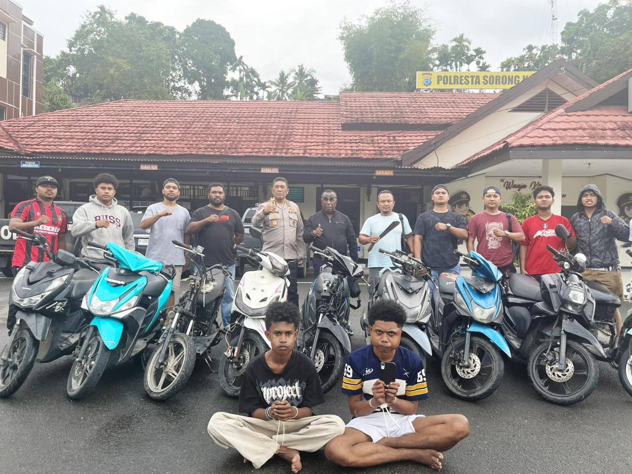 Tim Mangewang Polresta Sorong Kota Ringkus Dua Pelaku Curanmor dan Curas, Sembilan Motor Disita