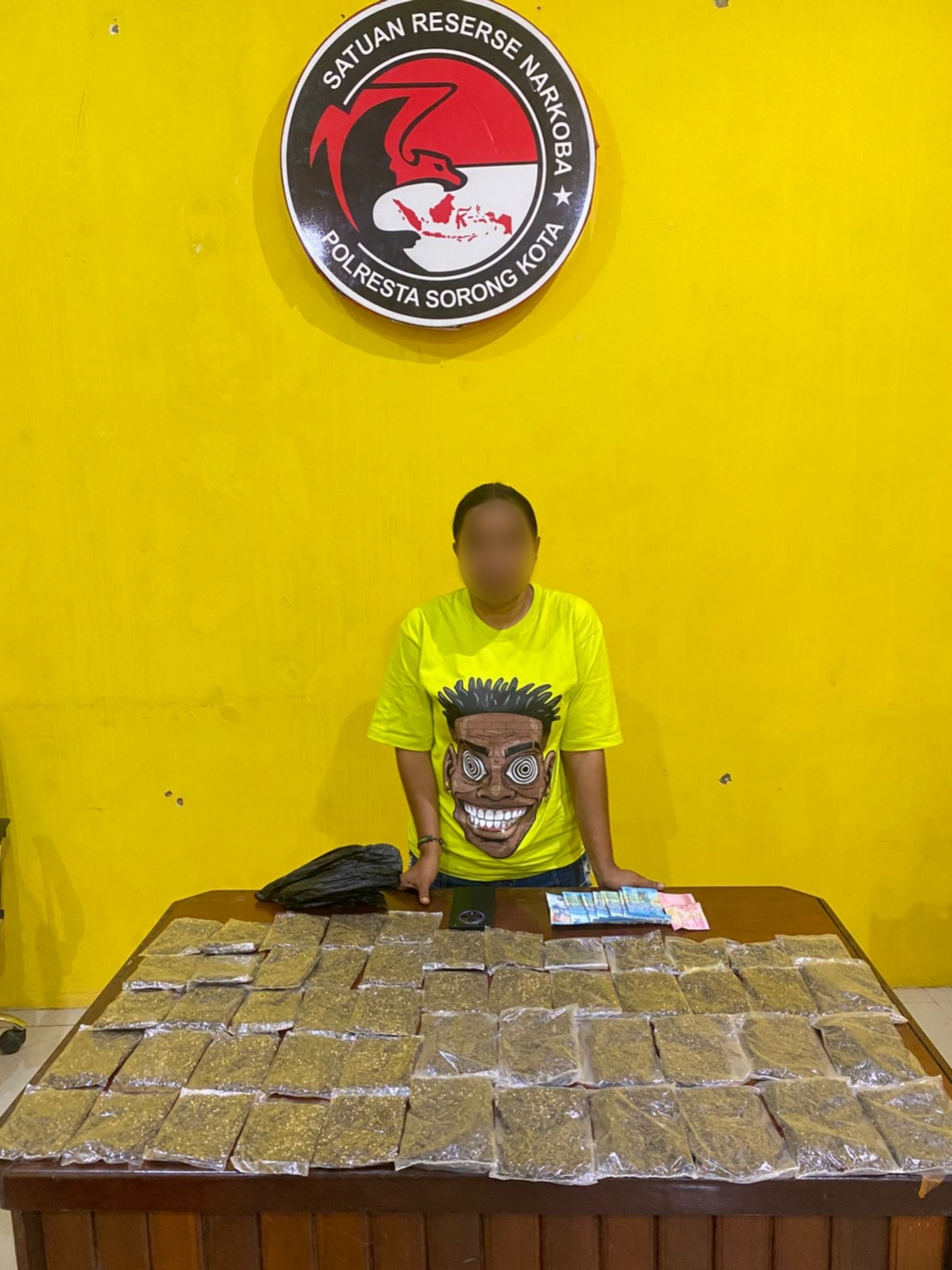 Tim Brasko Satresnarkoba Polresta Sorong Kota Ungkap Peredaran Ganja 750 Gram, Seorang Perempuan Diamankan