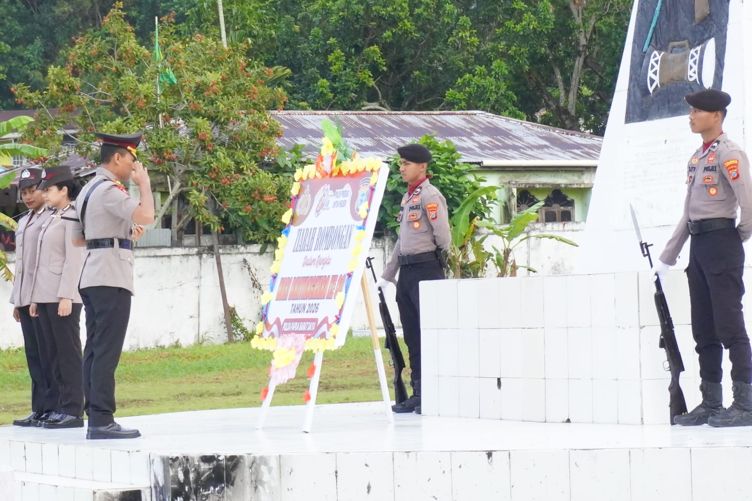 Upacara Ziarah Rombongan HUT Bhayangkara Ke-80 di TMP Tri Jaya Sakti Berlangsung Khidmat