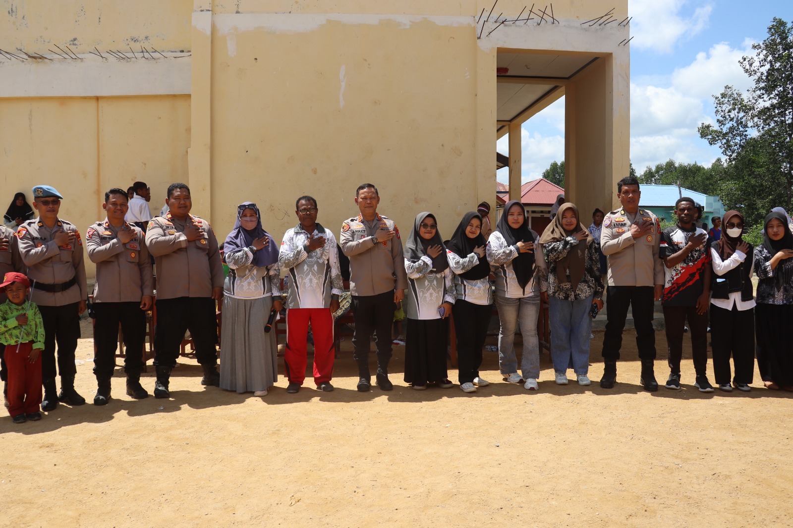 Polresta Sorong Kota Gelar Lomba Semarak HUT Kemerdekaan RI ke-81 di Yayasan Pendidikan Emeyodere